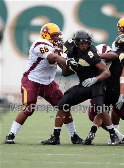 Thumbnail 3 in Glades Central vs. Denison (Texas vs. Florida Football Showcase) photogallery.