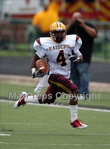 Thumbnail 1 in Glades Central vs. Denison (Texas vs. Florida Football Showcase) photogallery.