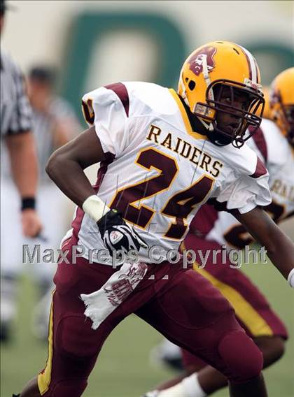 Thumbnail 2 in Glades Central vs. Denison (Texas vs. Florida Football Showcase) photogallery.