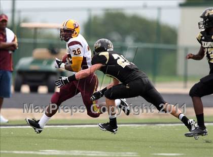 Thumbnail 3 in Glades Central vs. Denison (Texas vs. Florida Football Showcase) photogallery.