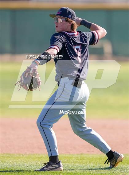 Thumbnail 1 in Red Mountain @ Sunnyslope photogallery.