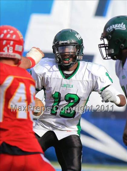 Thumbnail 1 in Lincoln vs. Cathedral Catholic (CIF SDS D3 Final) photogallery.