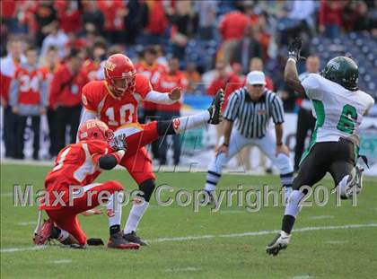 Thumbnail 3 in Lincoln vs. Cathedral Catholic (CIF SDS D3 Final) photogallery.