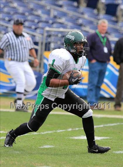 Thumbnail 1 in Lincoln vs. Cathedral Catholic (CIF SDS D3 Final) photogallery.