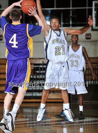 Thumbnail 2 in Rowland vs. Righetti (APU Shootout) photogallery.