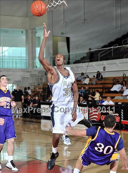 Thumbnail 2 in Rowland vs. Righetti (APU Shootout) photogallery.