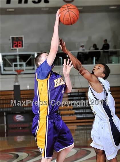 Thumbnail 1 in Rowland vs. Righetti (APU Shootout) photogallery.