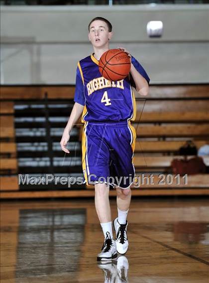 Thumbnail 3 in Rowland vs. Righetti (APU Shootout) photogallery.