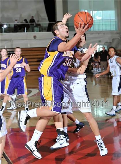 Thumbnail 3 in Rowland vs. Righetti (APU Shootout) photogallery.