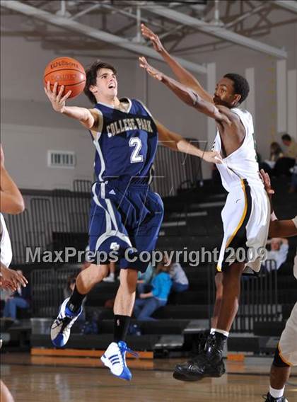 Thumbnail 2 in College Park vs Eisenhower (MaxPreps Holiday Classic) photogallery.