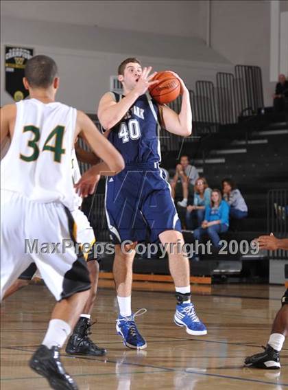 Thumbnail 1 in College Park vs Eisenhower (MaxPreps Holiday Classic) photogallery.
