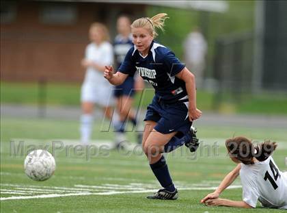 Thumbnail 1 in Manheim Township @ Hempfield (L-L League Championships) photogallery.