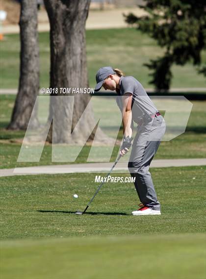 Thumbnail 3 in Loveland Invitational photogallery.
