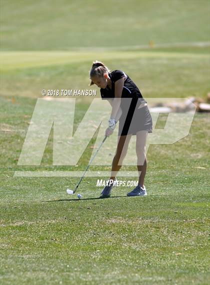 Thumbnail 2 in Loveland Invitational photogallery.
