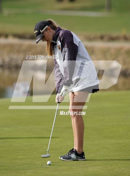 Thumbnail 2 in Loveland Invitational photogallery.