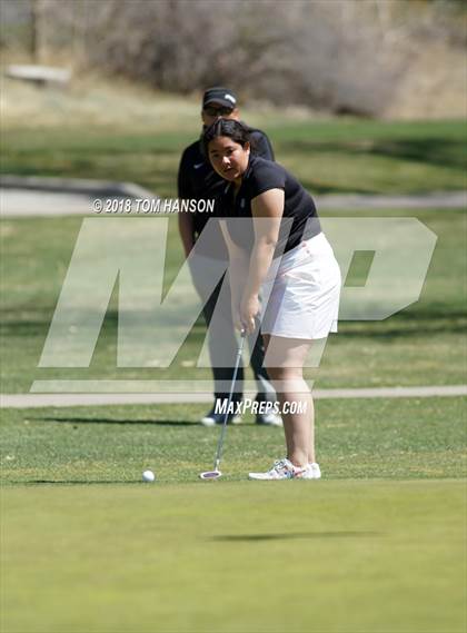 Thumbnail 2 in Loveland Invitational photogallery.