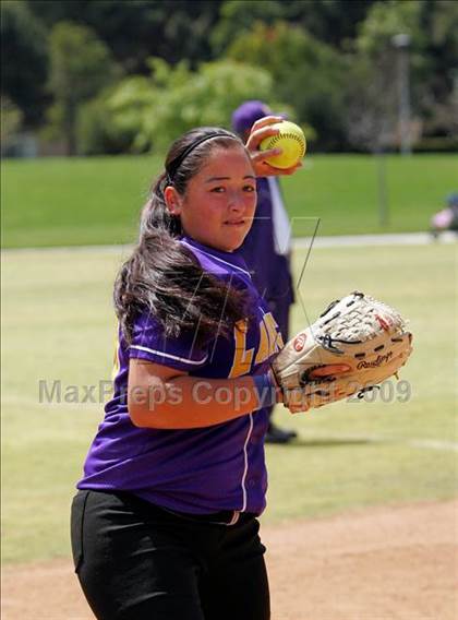 Thumbnail 3 in Norwalk vs. Aliso Niguel photogallery.