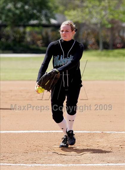 Thumbnail 1 in Norwalk vs. Aliso Niguel photogallery.