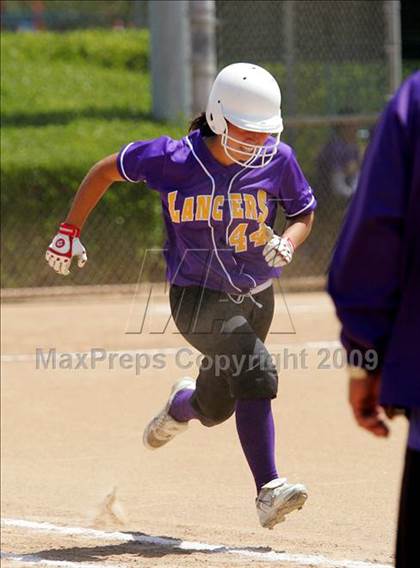 Thumbnail 3 in Norwalk vs. Aliso Niguel photogallery.