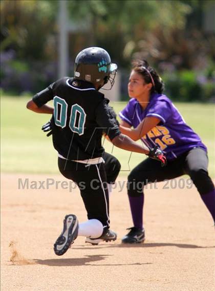 Thumbnail 2 in Norwalk vs. Aliso Niguel photogallery.