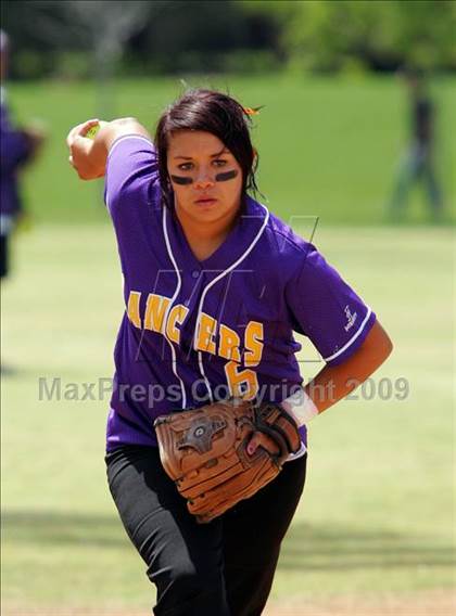 Thumbnail 2 in Norwalk vs. Aliso Niguel photogallery.