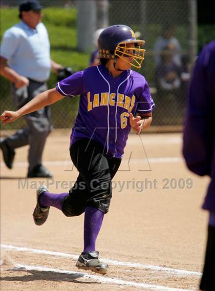 Thumbnail 3 in Norwalk vs. Aliso Niguel photogallery.