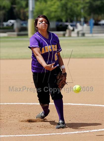 Thumbnail 3 in Norwalk vs. Aliso Niguel photogallery.