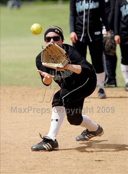 Thumbnail 1 in Norwalk vs. Aliso Niguel photogallery.