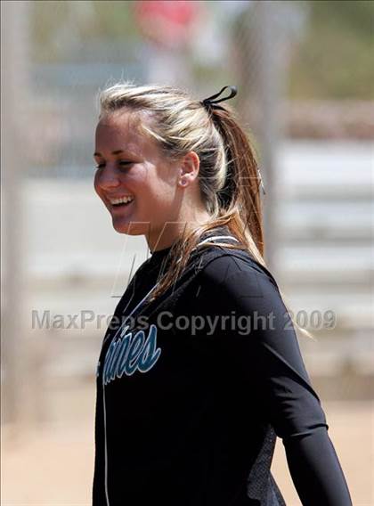 Thumbnail 3 in Norwalk vs. Aliso Niguel photogallery.
