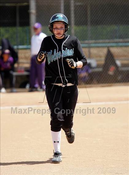 Thumbnail 2 in Norwalk vs. Aliso Niguel photogallery.