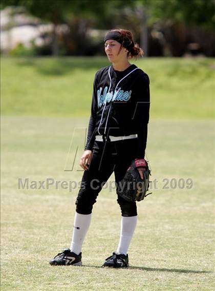 Thumbnail 3 in Norwalk vs. Aliso Niguel photogallery.
