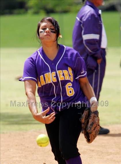 Thumbnail 1 in Norwalk vs. Aliso Niguel photogallery.