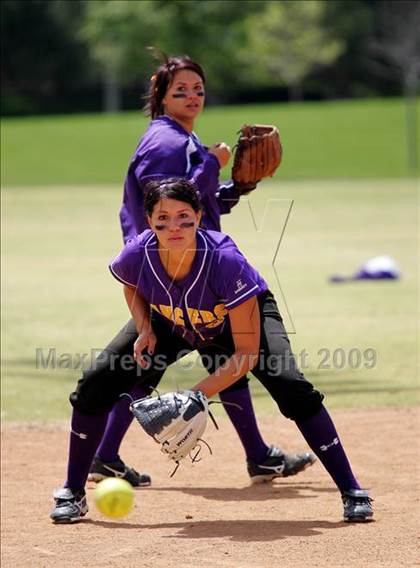 Thumbnail 2 in Norwalk vs. Aliso Niguel photogallery.