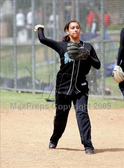Thumbnail 3 in Norwalk vs. Aliso Niguel photogallery.