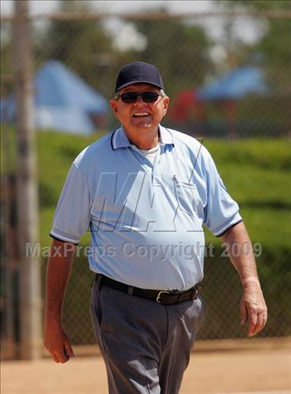 Thumbnail 1 in Norwalk vs. Aliso Niguel photogallery.