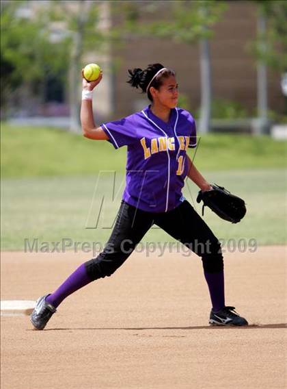 Thumbnail 2 in Norwalk vs. Aliso Niguel photogallery.