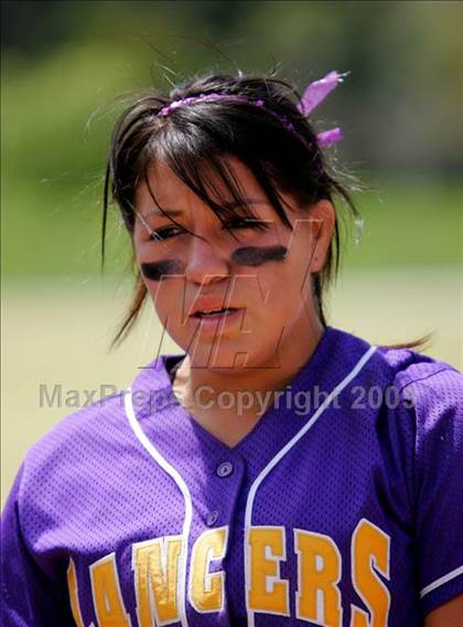 Thumbnail 3 in Norwalk vs. Aliso Niguel photogallery.