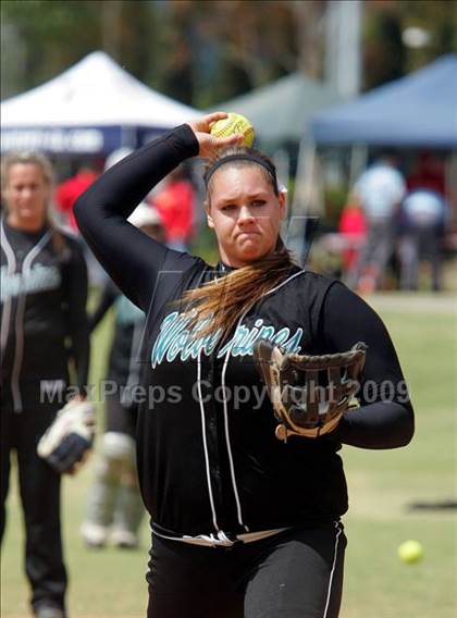 Thumbnail 3 in Norwalk vs. Aliso Niguel photogallery.