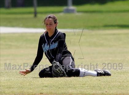 Thumbnail 2 in Norwalk vs. Aliso Niguel photogallery.