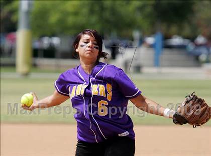 Thumbnail 1 in Norwalk vs. Aliso Niguel photogallery.