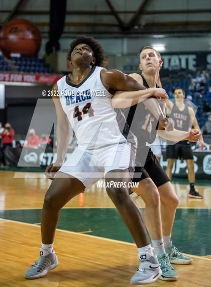 Thumbnail 1 in Ferris vs. Rainier Beach (WIAA 3A Round 1 State Playoff)  photogallery.