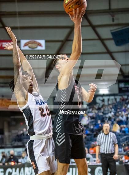 Thumbnail 2 in Ferris vs. Rainier Beach (WIAA 3A Round 1 State Playoff)  photogallery.