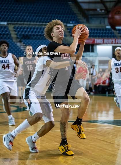 Thumbnail 3 in Ferris vs. Rainier Beach (WIAA 3A Round 1 State Playoff)  photogallery.
