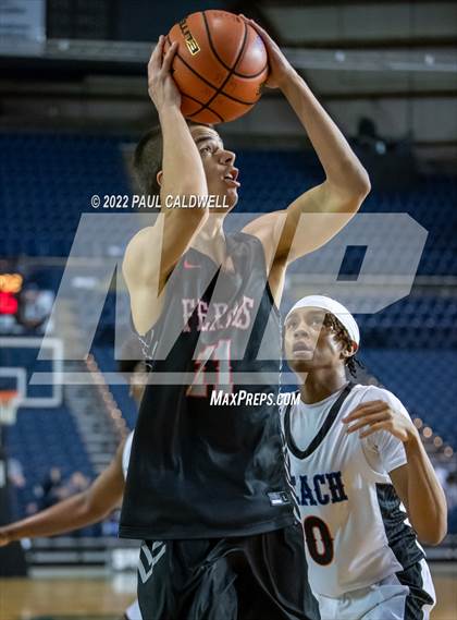 Thumbnail 3 in Ferris vs. Rainier Beach (WIAA 3A Round 1 State Playoff)  photogallery.