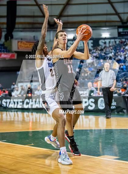Thumbnail 3 in Ferris vs. Rainier Beach (WIAA 3A Round 1 State Playoff)  photogallery.