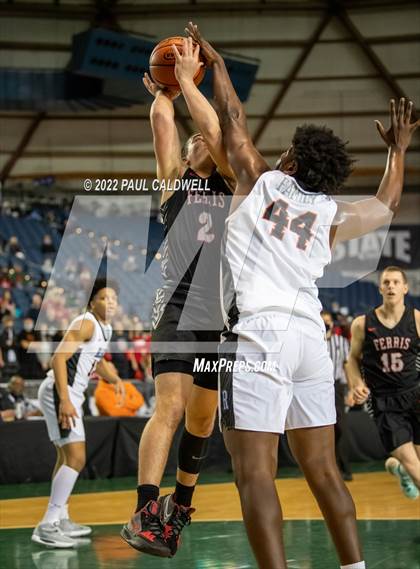 Thumbnail 3 in Ferris vs. Rainier Beach (WIAA 3A Round 1 State Playoff)  photogallery.