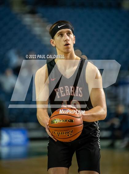 Thumbnail 3 in Ferris vs. Rainier Beach (WIAA 3A Round 1 State Playoff)  photogallery.