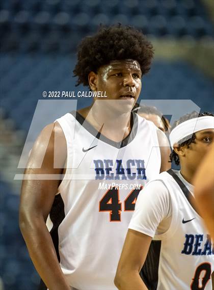 Thumbnail 1 in Ferris vs. Rainier Beach (WIAA 3A Round 1 State Playoff)  photogallery.
