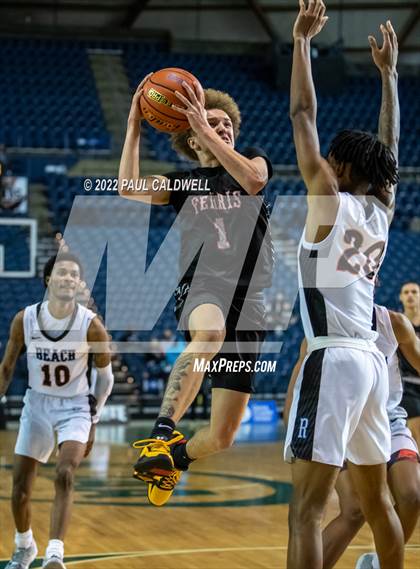 Thumbnail 1 in Ferris vs. Rainier Beach (WIAA 3A Round 1 State Playoff)  photogallery.