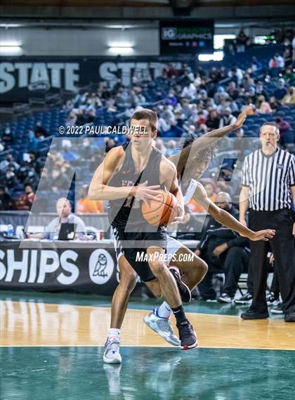 Thumbnail 1 in Ferris vs. Rainier Beach (WIAA 3A Round 1 State Playoff)  photogallery.